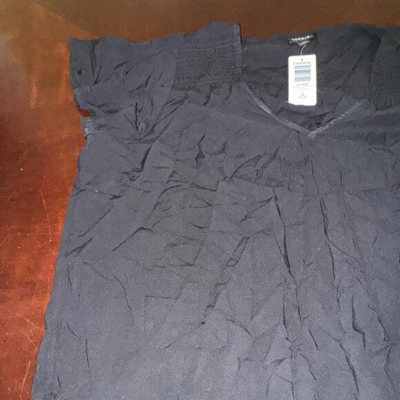 Challis Flutter Sleeve Blouse - Picture 3 of 4